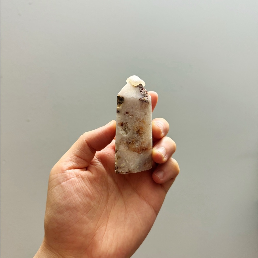 White Crystal Quartz Point